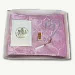 Coffret Hana - Collection Silver Islamique - Tapis Rose Clair -Coran - Tasbih et Musc - Boutique Paradis Oriental.