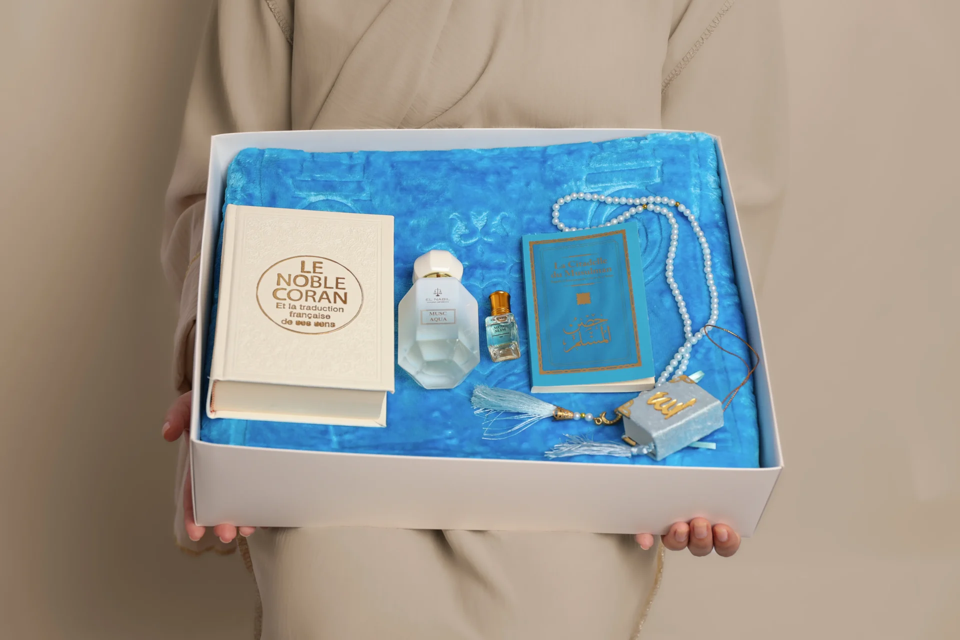 Coffret Rayan Collection Diamant Islam Tapis Bleu Coran Tasbih Citadelle Du Musulman Mini Coran Parfum Musc El Nabil Boutique Paradis Oriental